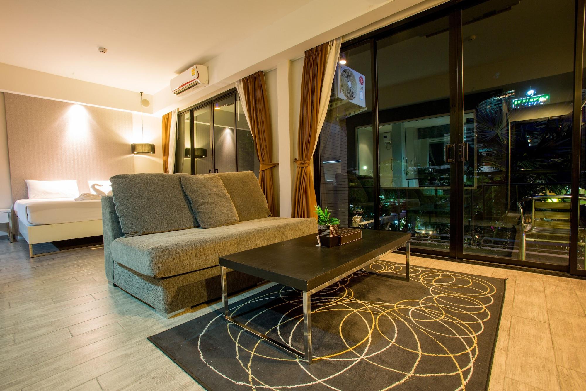 Inn Place Serviced Residence Паттайя Экстерьер фото