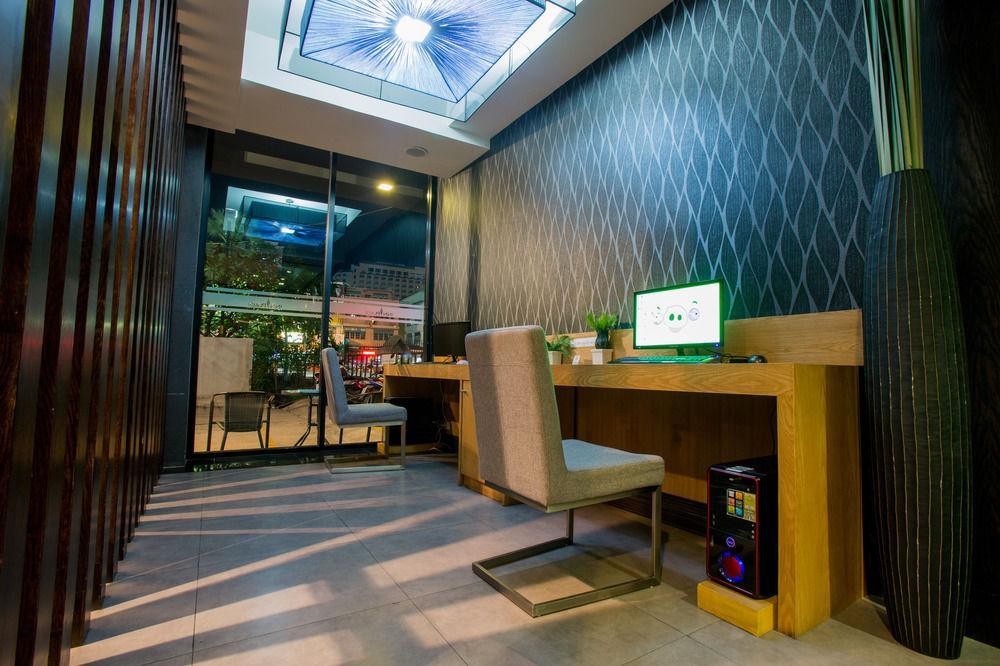Inn Place Serviced Residence Паттайя Экстерьер фото