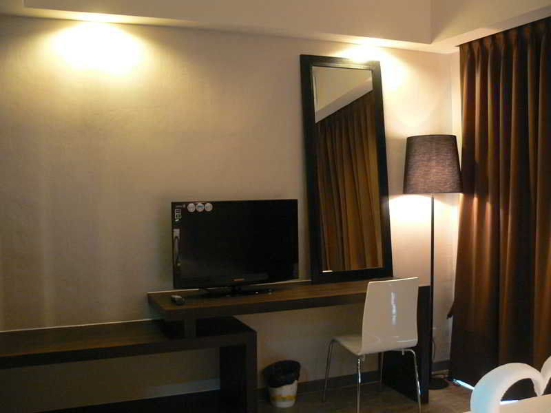 Inn Place Serviced Residence Паттайя Экстерьер фото