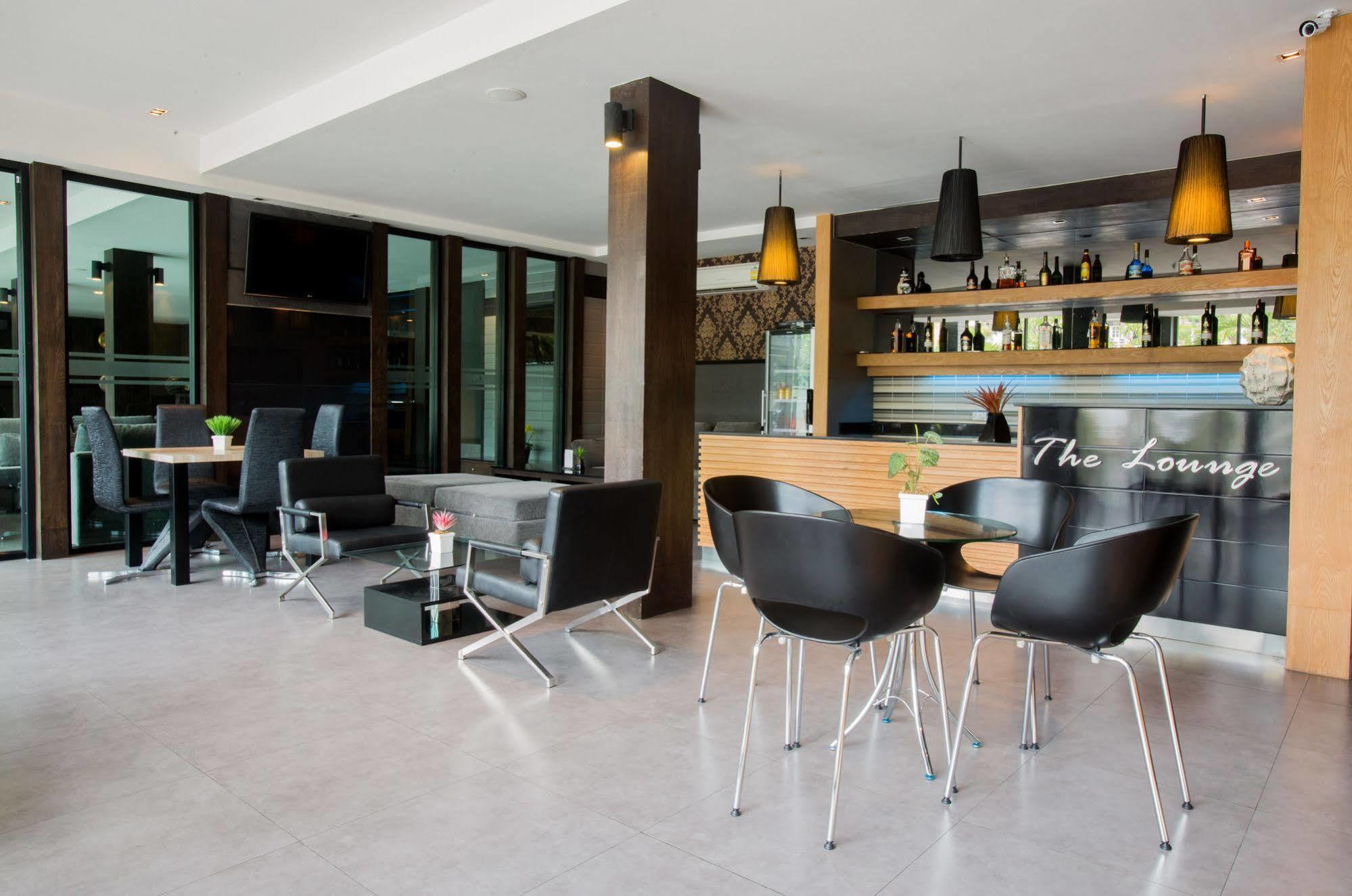 Inn Place Serviced Residence Паттайя Экстерьер фото