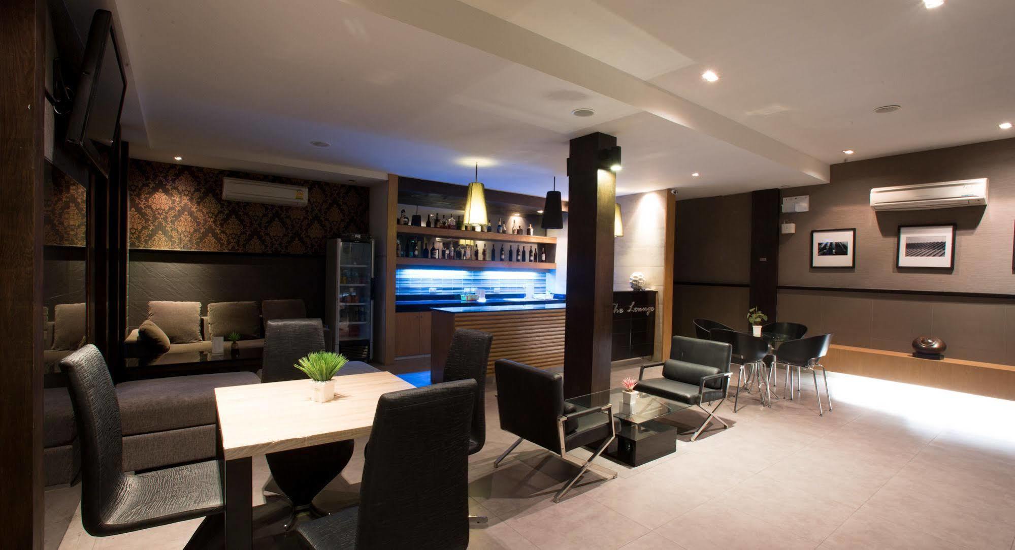 Inn Place Serviced Residence Паттайя Экстерьер фото